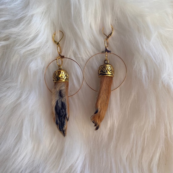 Unique earrings - Picture 3 of 3